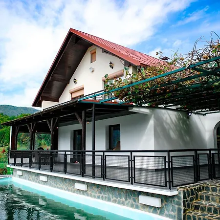 Oaza Mira * Konjic